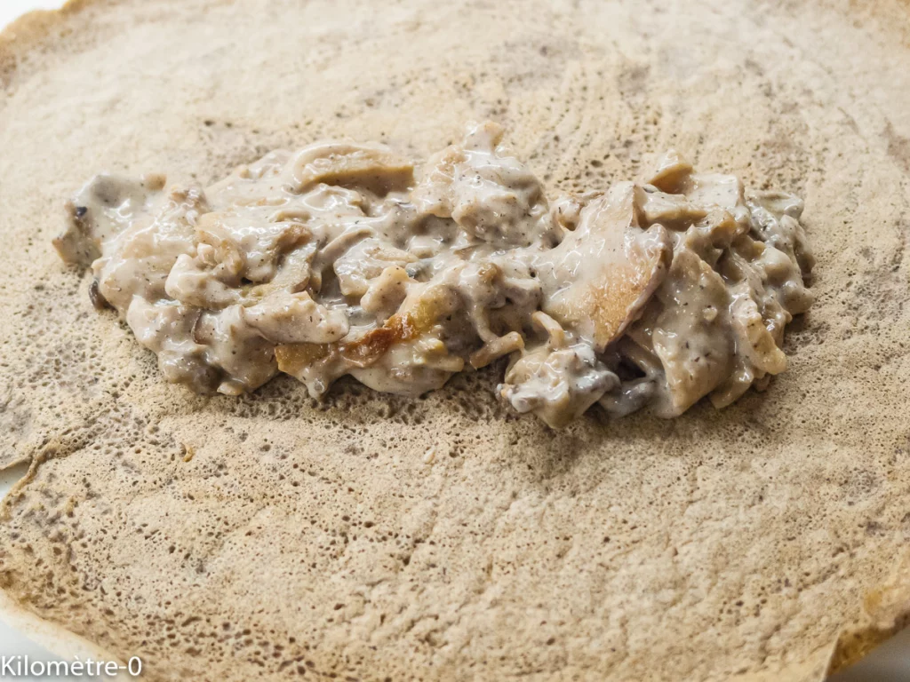 Galettes bretonnes farcies aux cèpes, béchamel au sarrasin - Étape 5