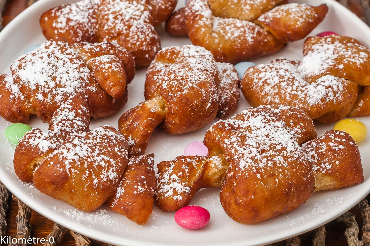 Photo de recette de verwurelter, beignets Luxembourgeois, friture, beignet, dessert, spécialité, mardi gras, Europe, monde, Luxembourg, cuisine luxembourgeoise, Kilomètre-0, blog de cuisine réalisée à partir de produits de saison et issus de circuits courts