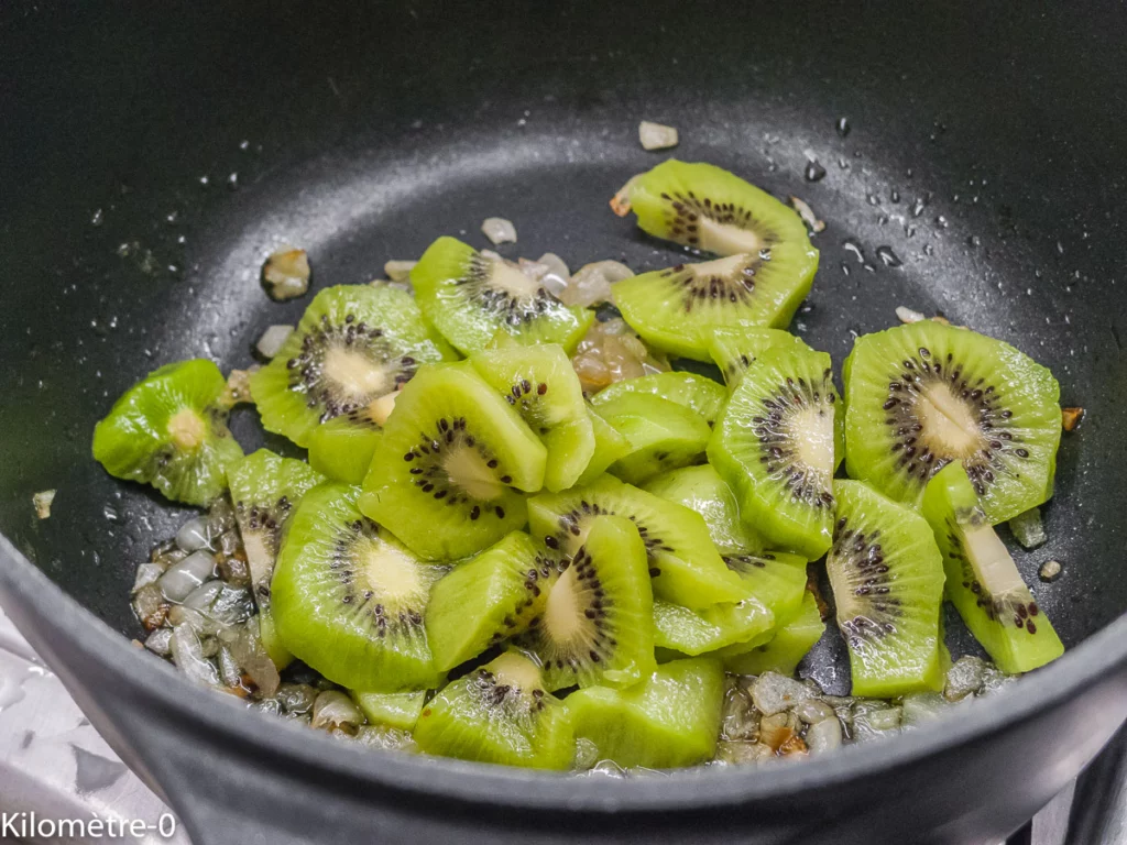 Échine de porc à la crème de kiwis et patates douces - Étape 8
