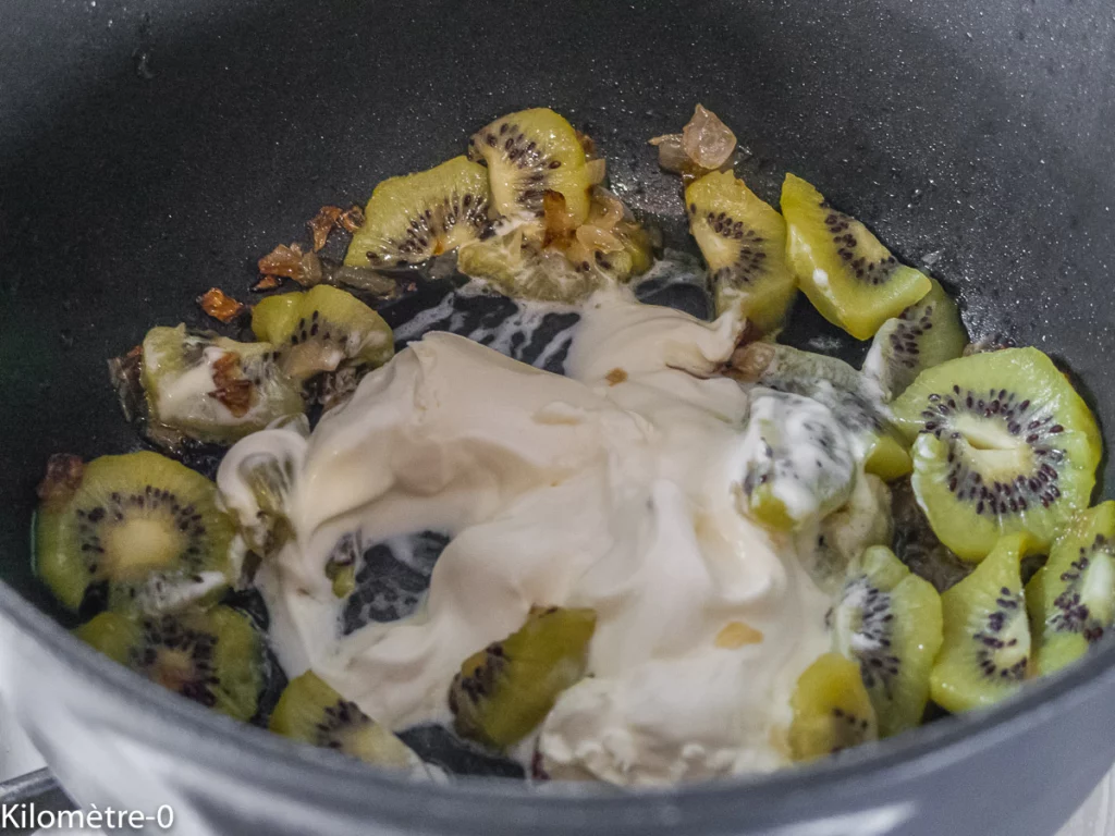 Échine de porc à la crème de kiwis et patates douces - Étape 10