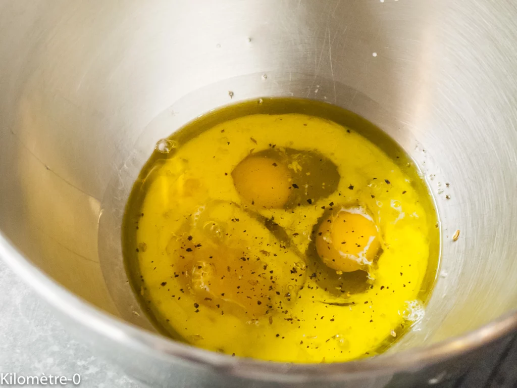 Cake salé aux poires, chorizo et fourme d&rsquo;Ambert - Étape 1