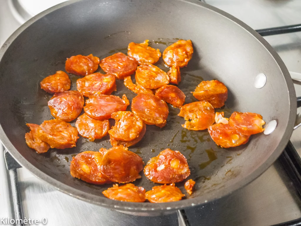 Cake salé aux poires, chorizo et fourme d&rsquo;Ambert - Étape 4