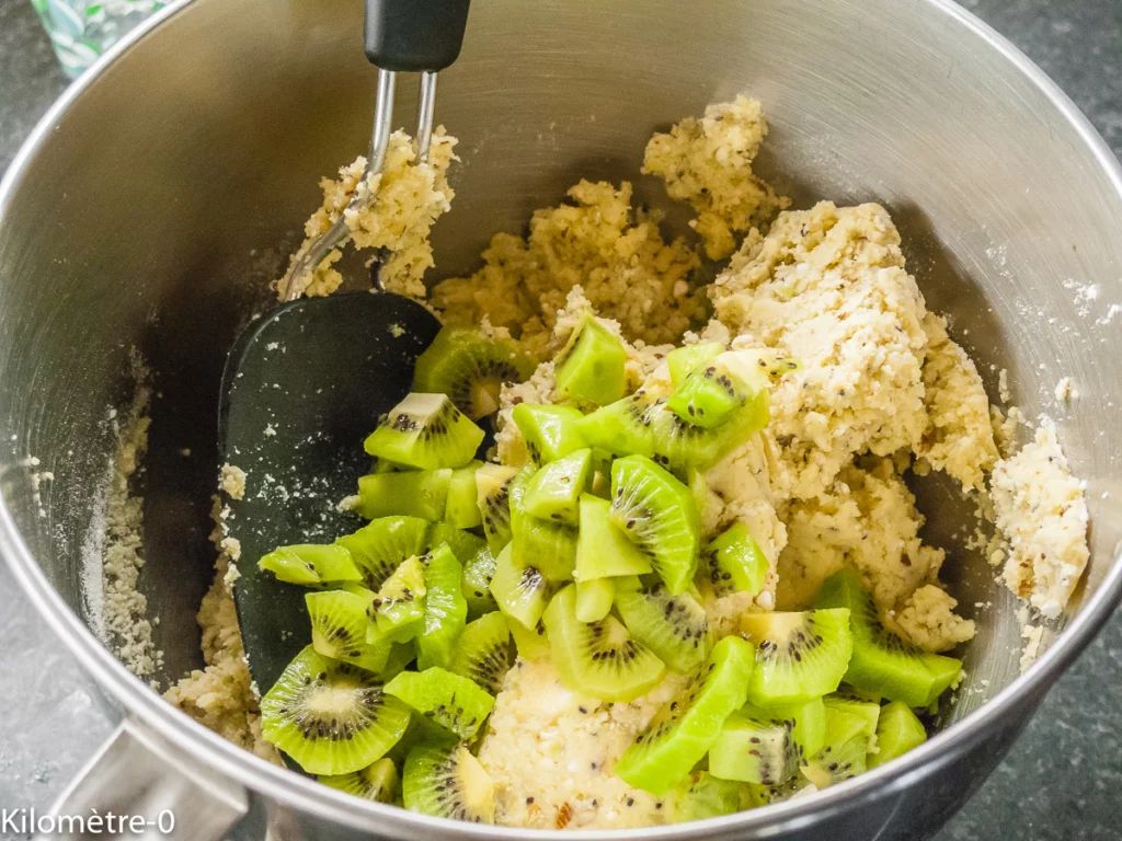 Gâteau du matin au lait de coco, amandes et kiwis - Étape 7