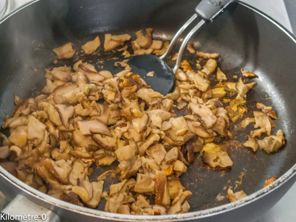 Clafoutis salé aux cèpes et petits pois - Étape 1