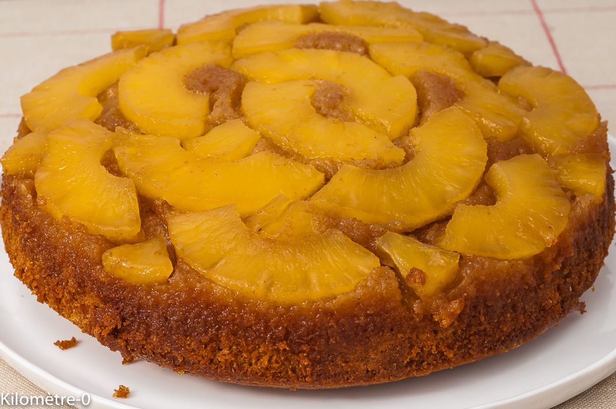 Photo de recette de  dessert, brésilien, Brésil, torta de abacaxi , gâteau brésilien, renversé, ananas, caramel, facile, recette du monde, cuisine américaine, Kilomètre-0, blog de cuisine réalisée à partir de produits de saison et issus de circuits courts