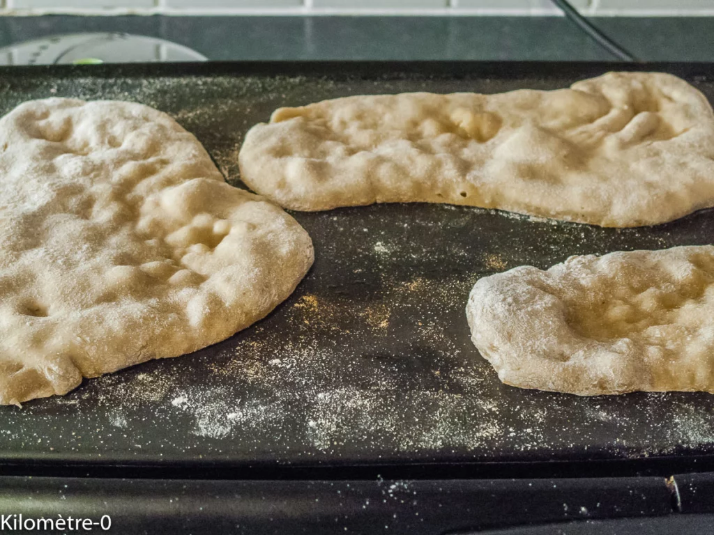 Naans aux haricots azuki, chou rouge et avocats - Étape 4