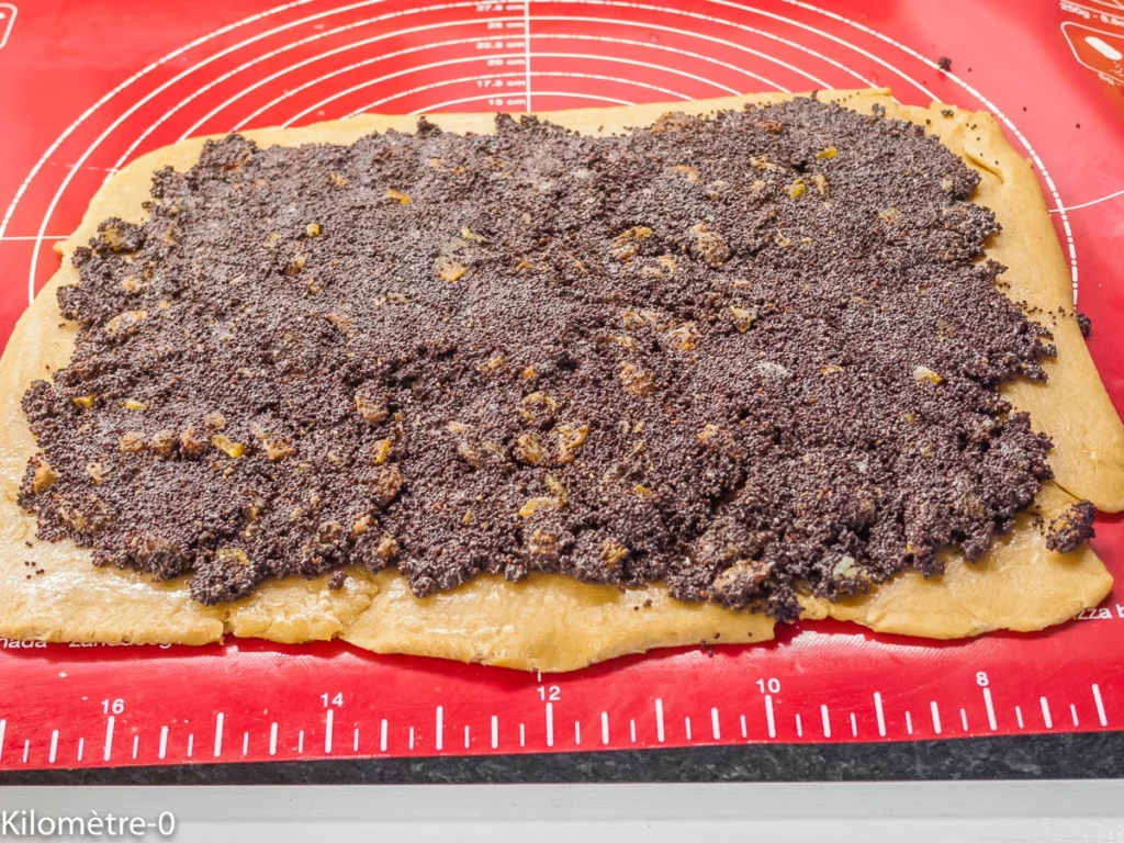 Makoviec, brioche polonaise aux graines de pavot - Étape 24