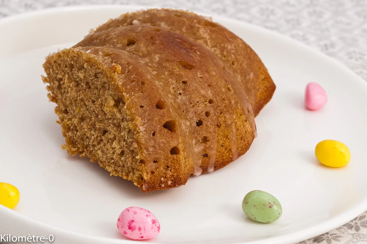 Photo de recette de gâteau de Pâques, polonais, Pologne, facile, citron, cuisine tradtionnelle, dessert, glaçage, cuisine du monde, Pâques, recettes pascales, bio, Kilomètre-0, blog de cuisine réalisée à partir de produits de saison et issus de circuits courts