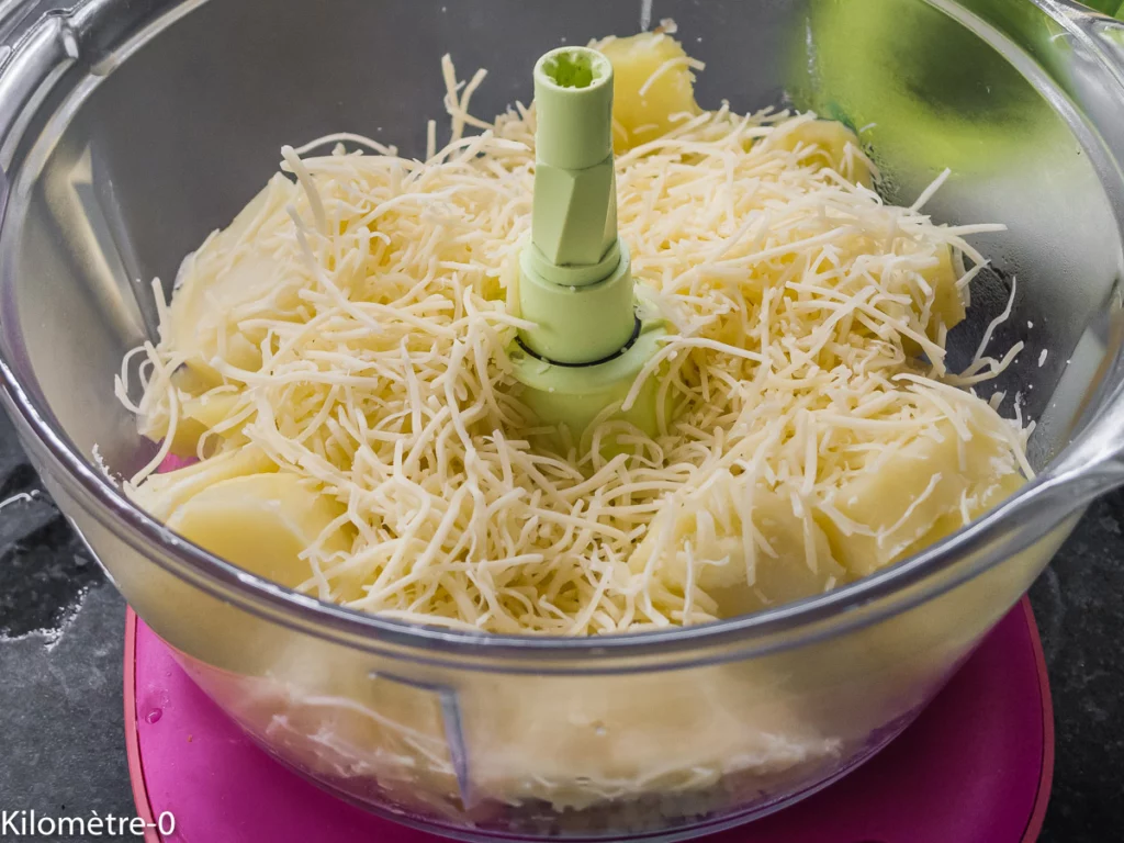 Terrine de pommes de terre aux lardons et œufs - Étape 2