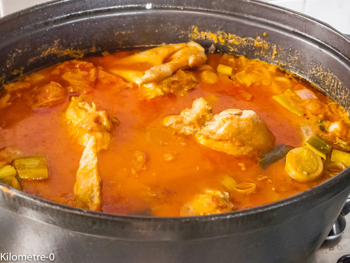 Photo de recette de poulet aux arachides, viande, cuisine sud africaine, Afrique du Sud, bio, riz, légumes, facile, Afrique, cuisine du monde, Kilomètre-0, blog de cuisine réalisée à partir de produits de saison et issus de circuits courts