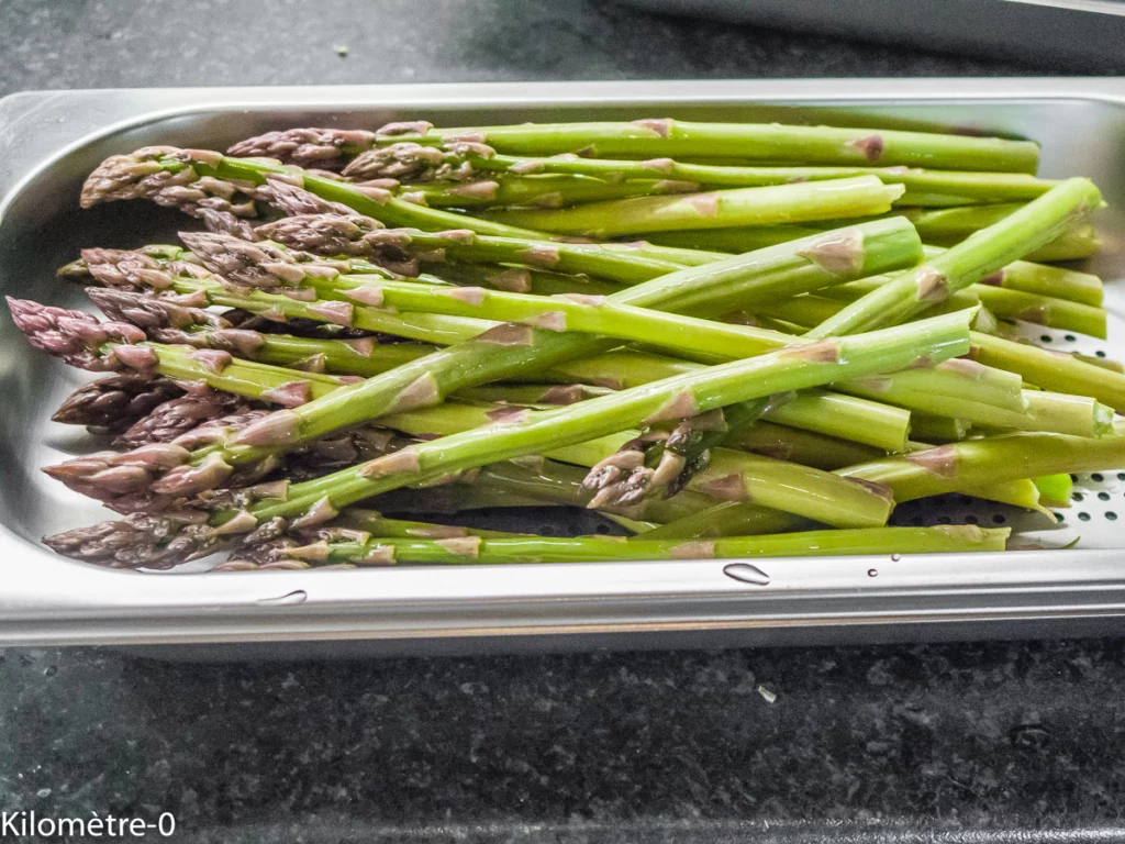 Flans d&rsquo;asperges, œufs et araignée de mer - Étape 2