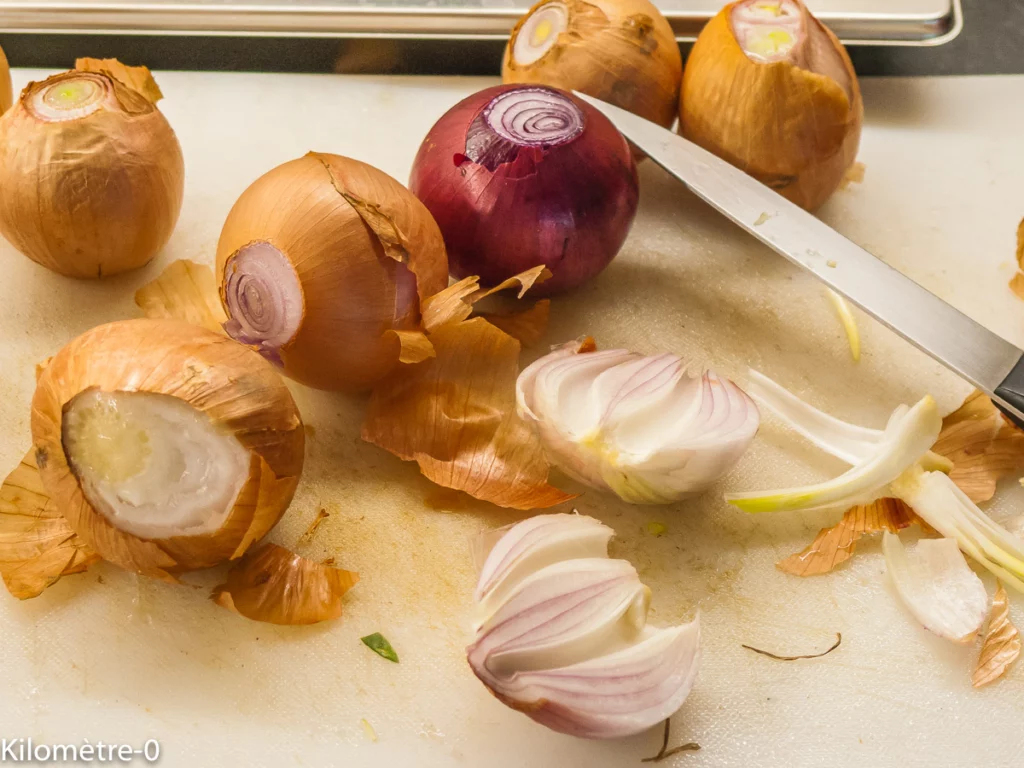 Cake salé aux oignons, fêta et olives - Étape 1