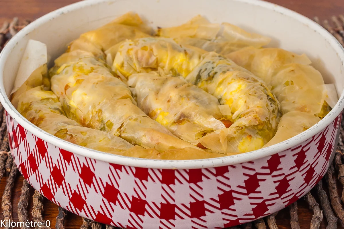 Photo de recette de plat algérien, Algérie, Maghreb, mhancha, légumes, épices, filo, cuisine africaine, cuisine algérienne, marocaine, facile, végétarienne, healthy, légumes, chou de printemps, carotte nouvelle, Kilomètre-0, blog de cuisine réalisée à partir de produits de saison et issus de circuits courts