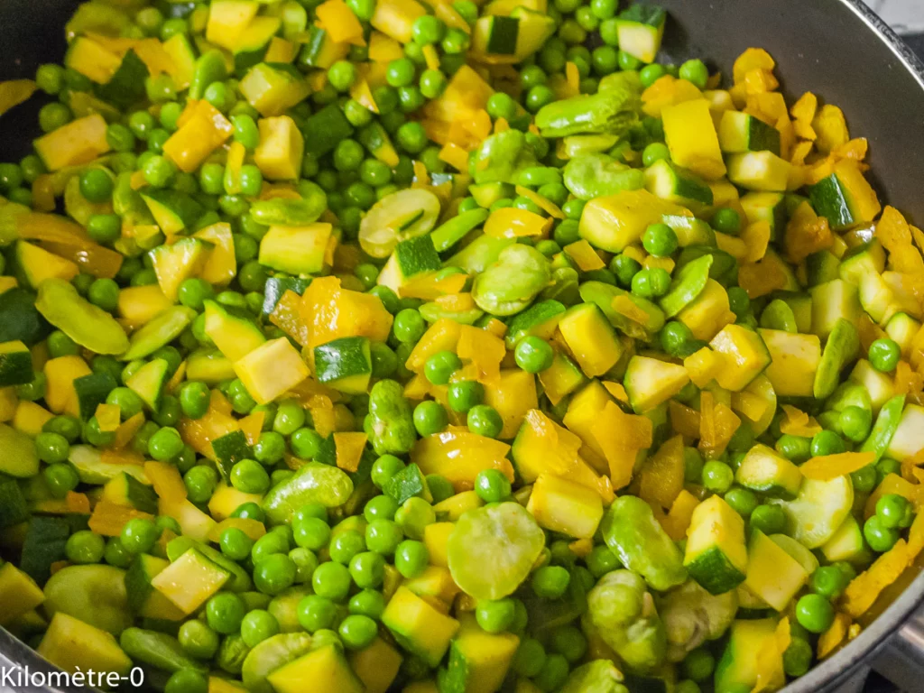 Pâtes et pois chiches aux légumes, œufs et fêta - Étape 10