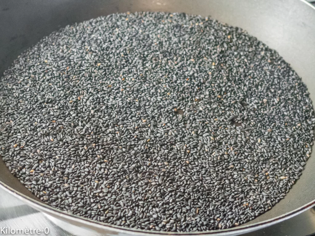 Pâte de sésame noir maison - Étape 1