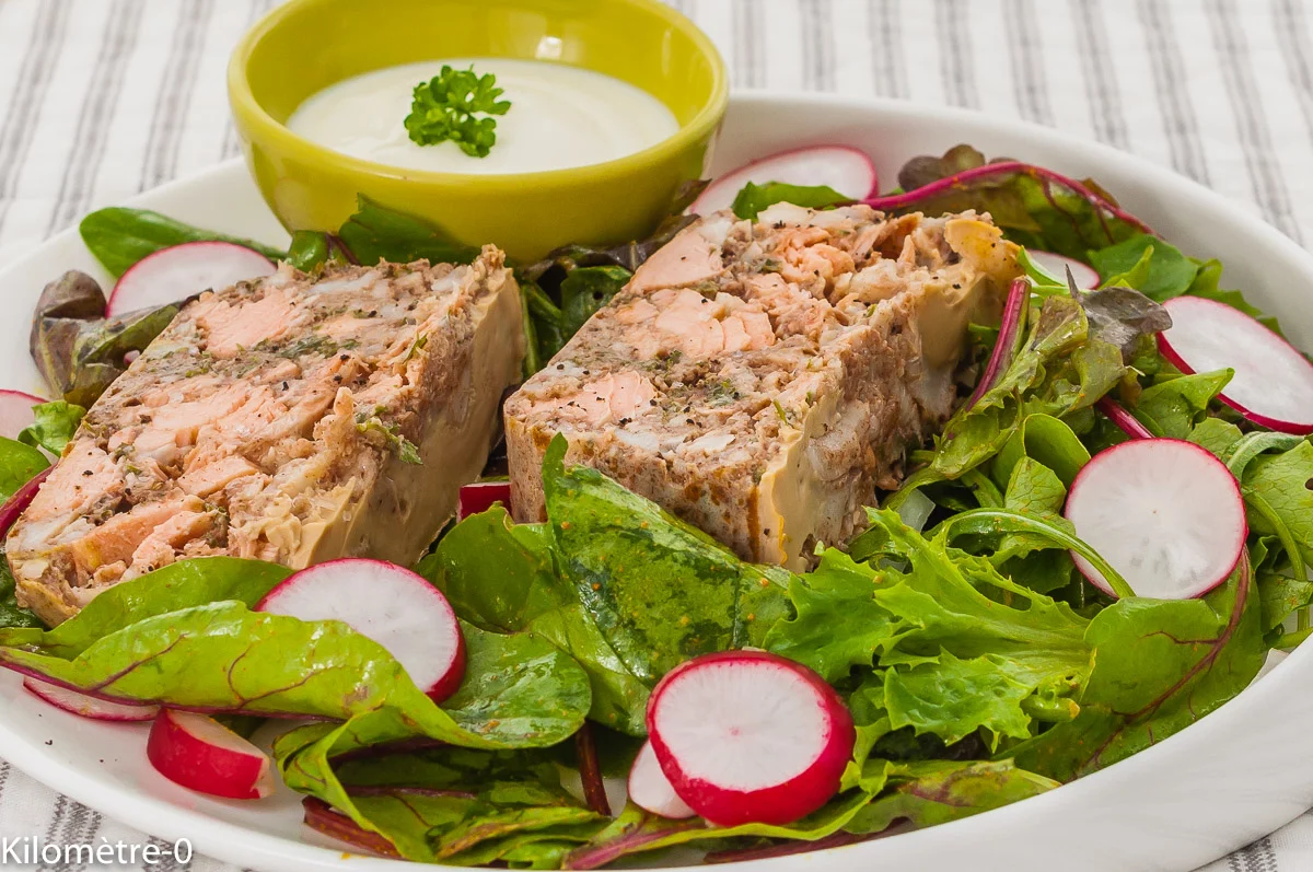Photo de recette de terrine, facile, poisson, terrine de poissons, saumon, merlu, diétiétique, oeufs, four vapeur, léger, Kilomètre-0, blog de cuisine réalisée à partir de produits de saison et issus de circuits courts