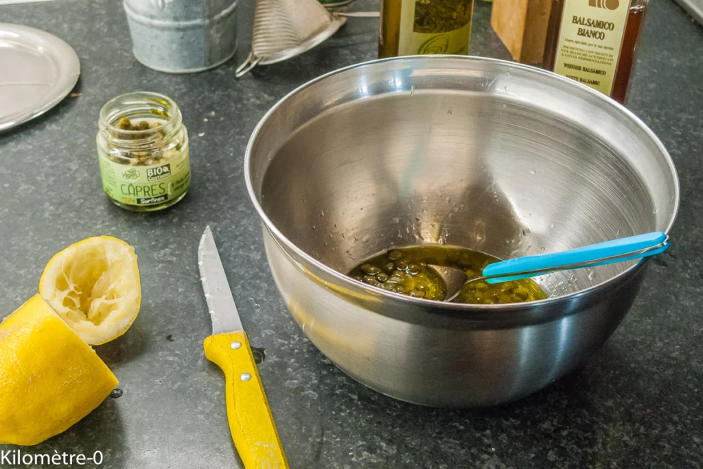 Salade grecque de pommes de terre aux olives et câpres - Étape 3