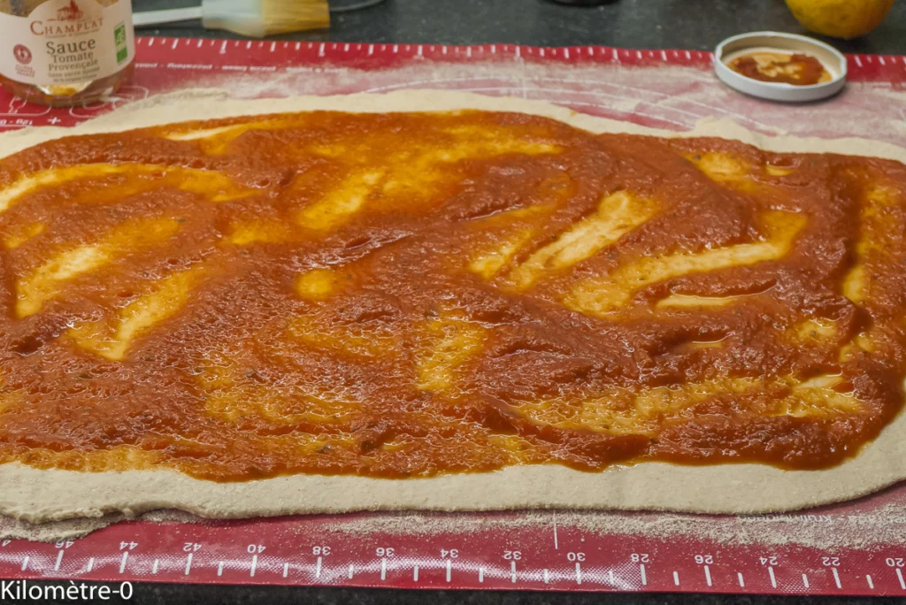 Pizza roulée aux champignons et au fromage - Étape 3