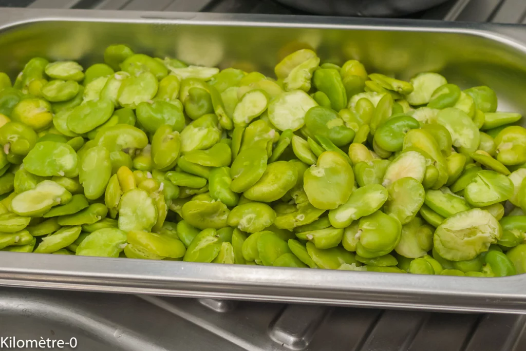 Salade de pommes de terre et fèves aux olives et à la fêta - Étape 2