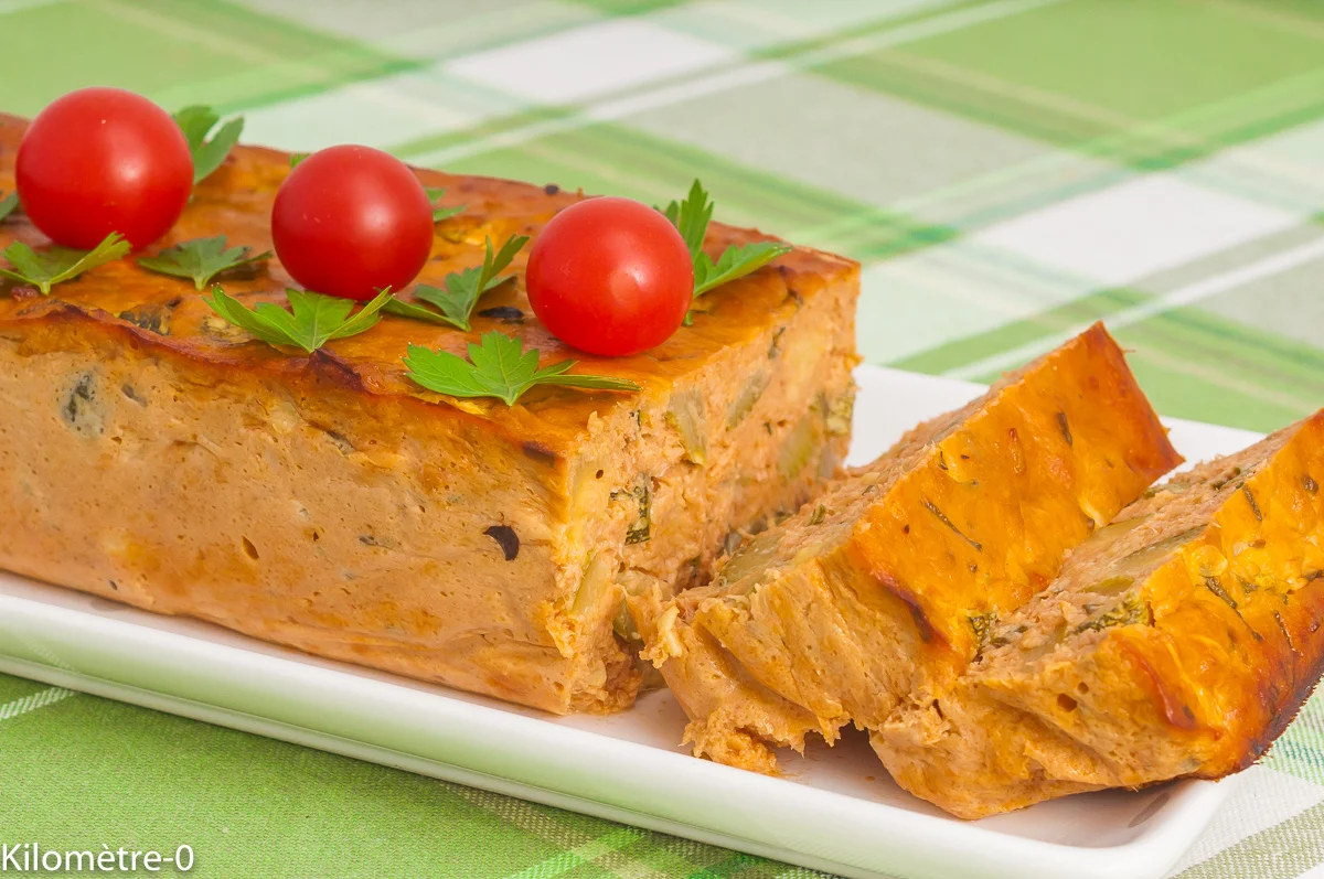 Photo de recette de terrine, thon, courgettes, tomates, facile, rapide, été, automne, entrée, Kilomètre-0, blog de cuisine réalisée à partir de produits de saison et issus de circuits courts