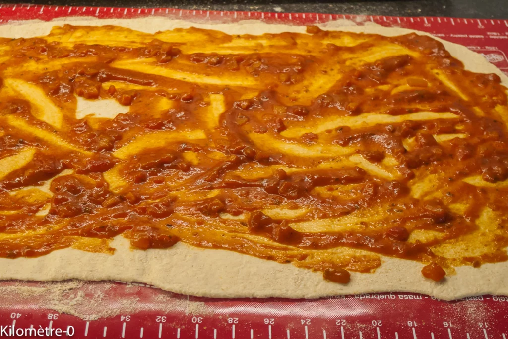 Pizza roulée au thon - Étape 4