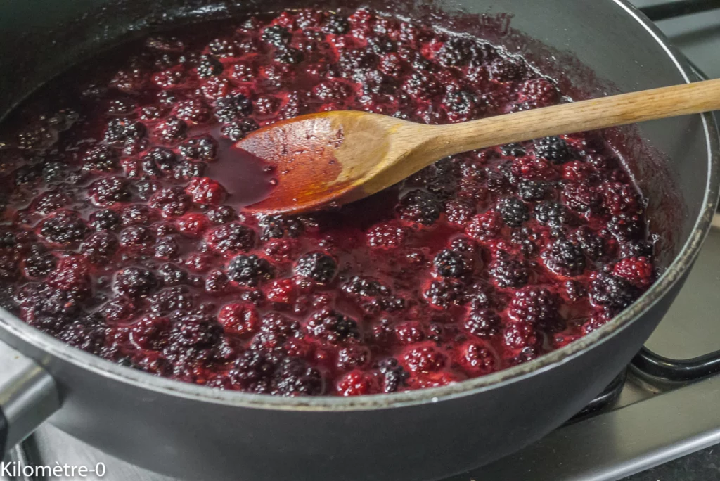 Gâteau renversé aux mûres facile - Étape 3