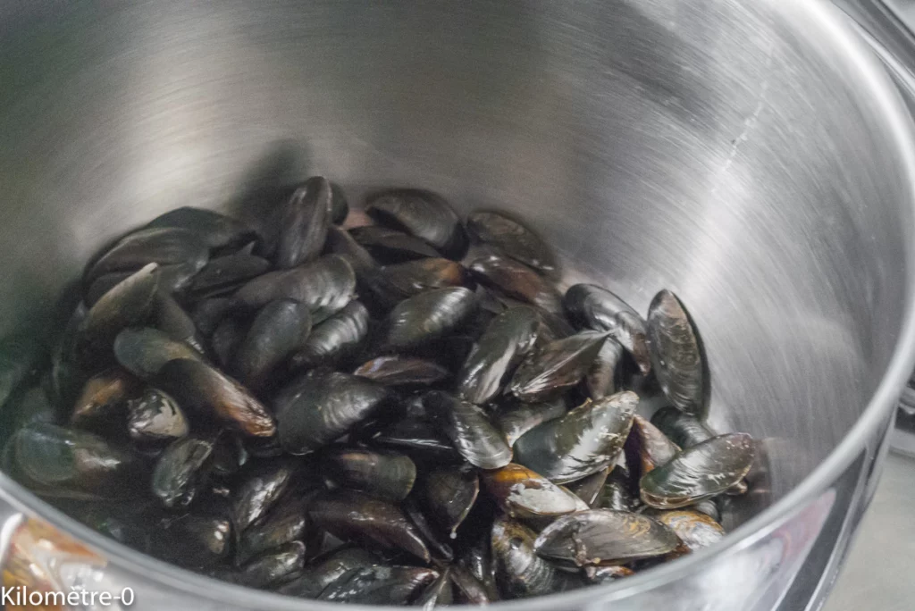 Moules aux courgettes, curry et fêta - Étape 5