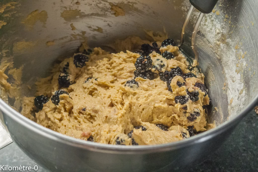 Gâteau du matin mûres, amandes, litchi - Étape 9