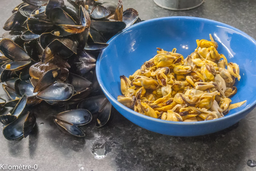 Salade de tomates aux moules - Étape 1