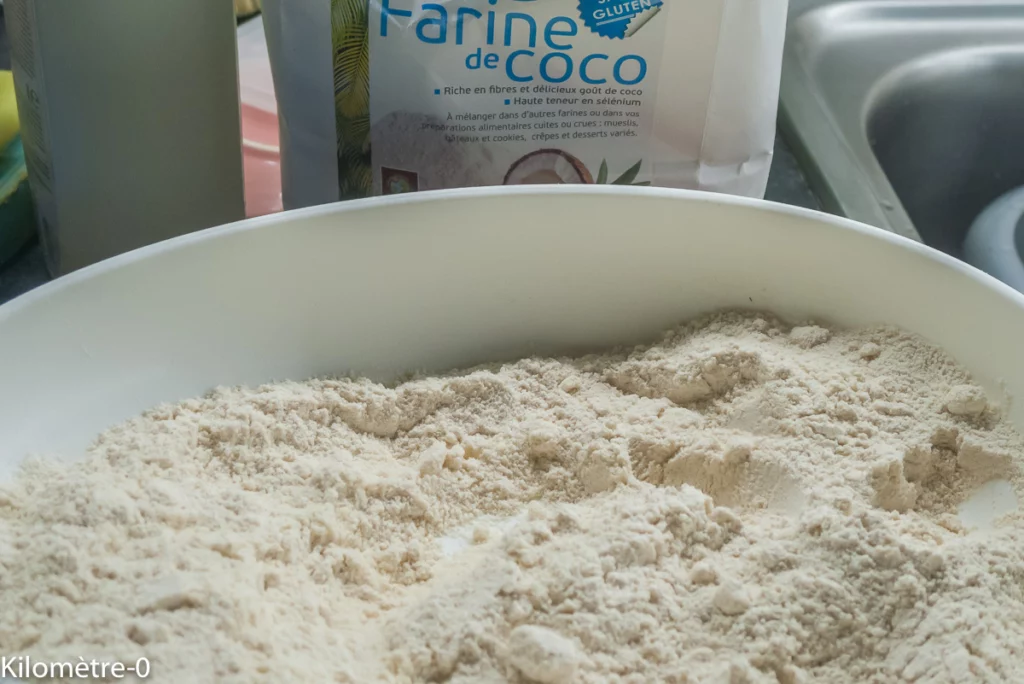 Gâteau du matin aux mûres et à la farine de coco - Étape 2