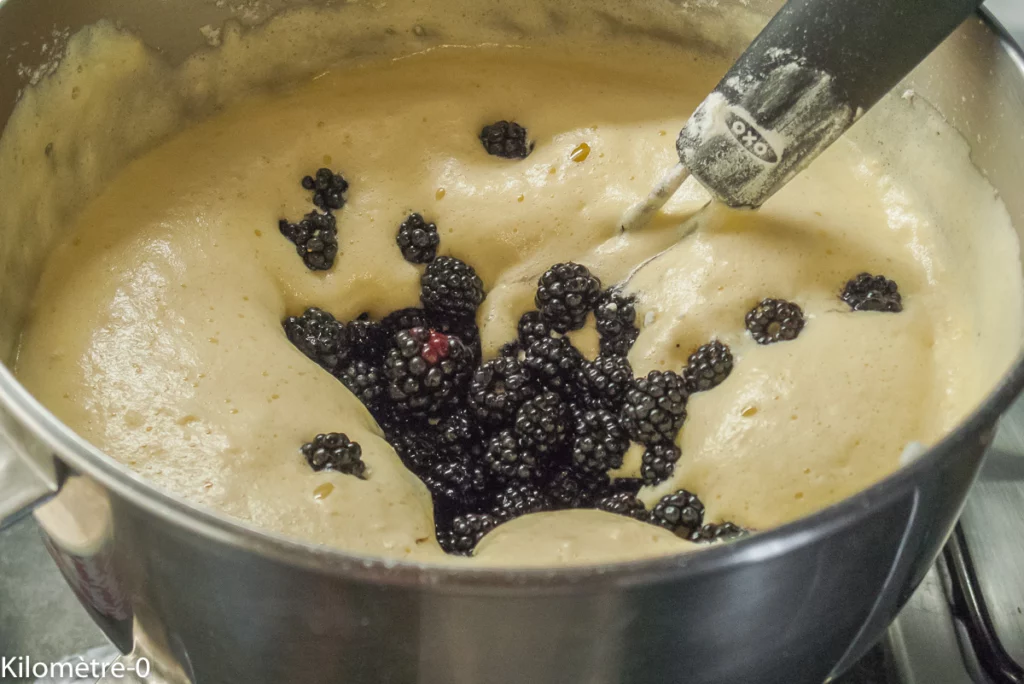 Biscuit de Savoie aux mûres - Étape 6