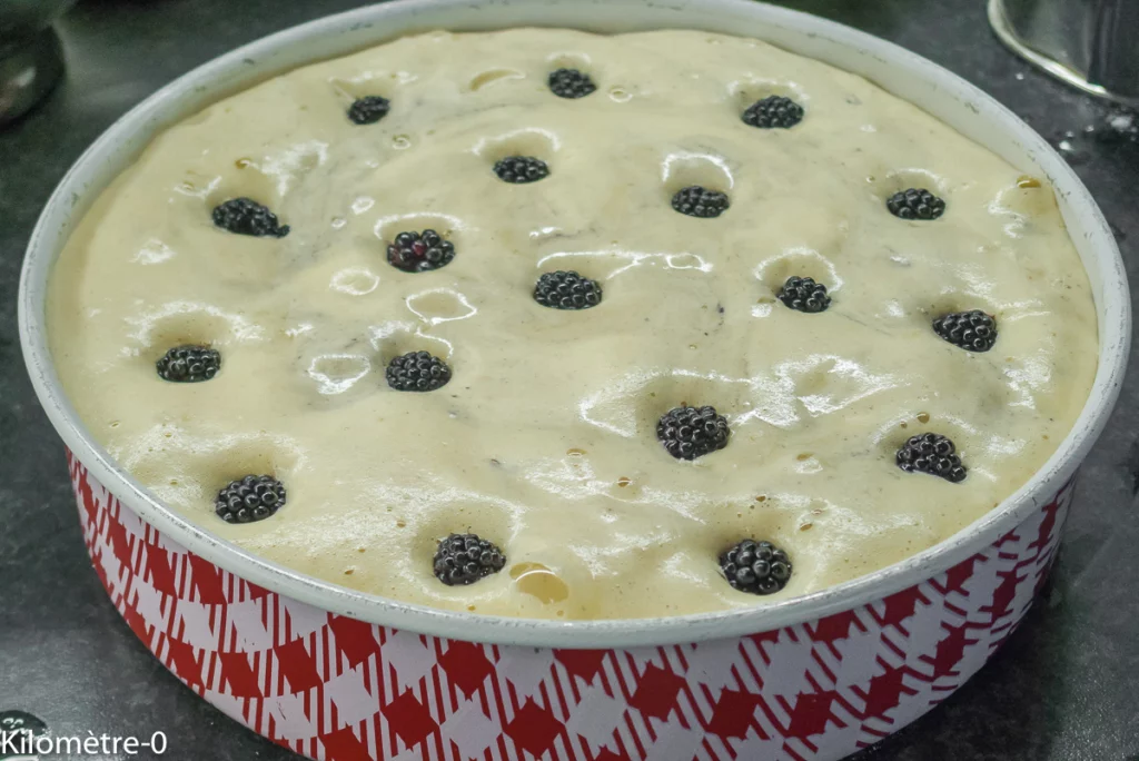 Biscuit de Savoie aux mûres - Étape 9