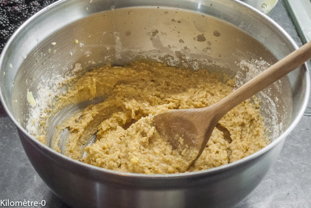 Gâteau moelleux aux mûres et amaretto - Étape 9