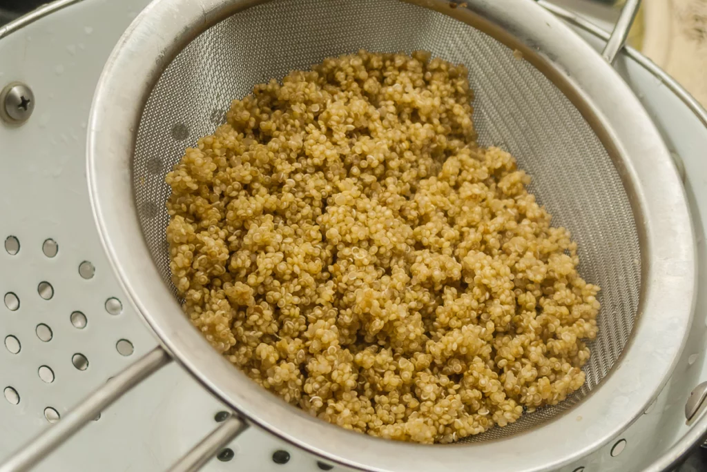 Salade de quinoa aux asperges blanches, petits pois et carottes - Étape 2