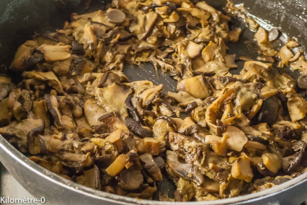 Poulet rôti, courgettes aux épices, châtaignes et cèpes aux poivrons - Étape 3