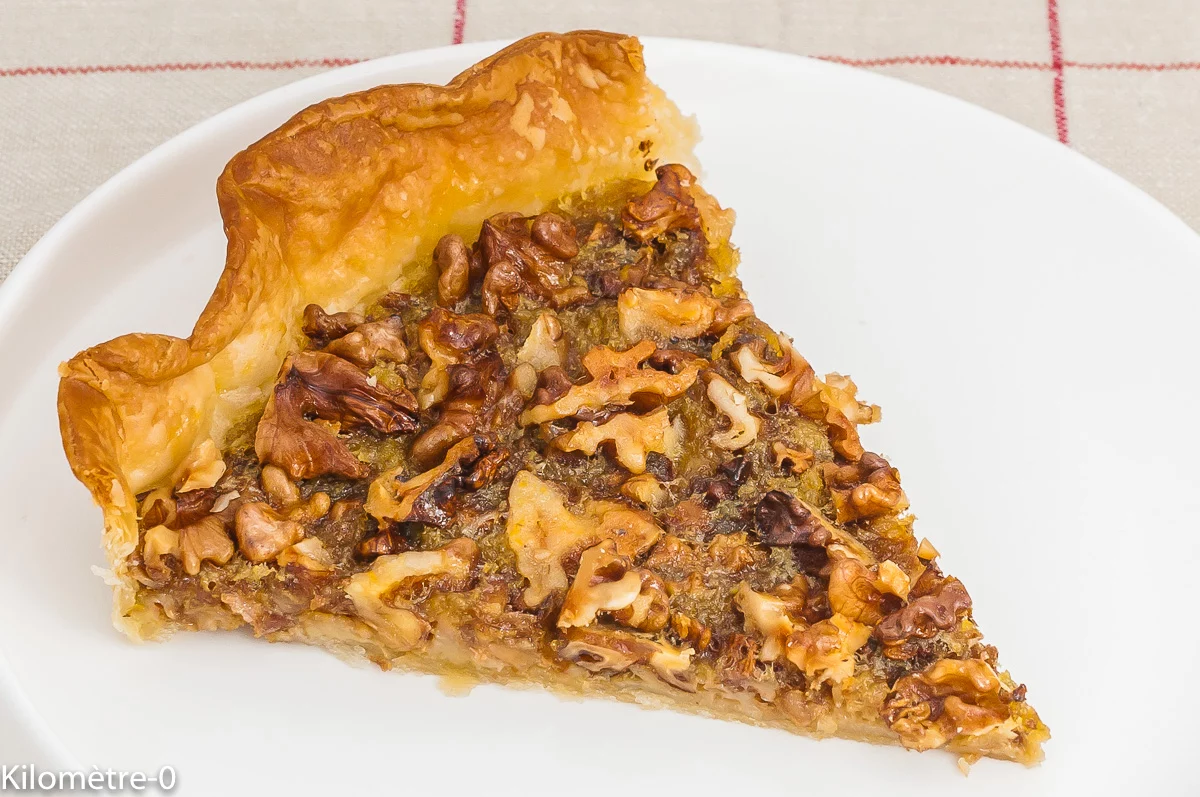 Photo de recette de dessert aux noix, tarte aux noix, sirop d'érable, facile, rapide, bio, Kilomètre-0, blog de cuisine réalisée à partir de produits de saison et issus de circuits courts