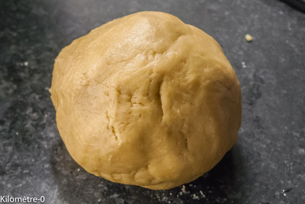 Tarte fondante à la crème, poires et chocolat - Étape 1