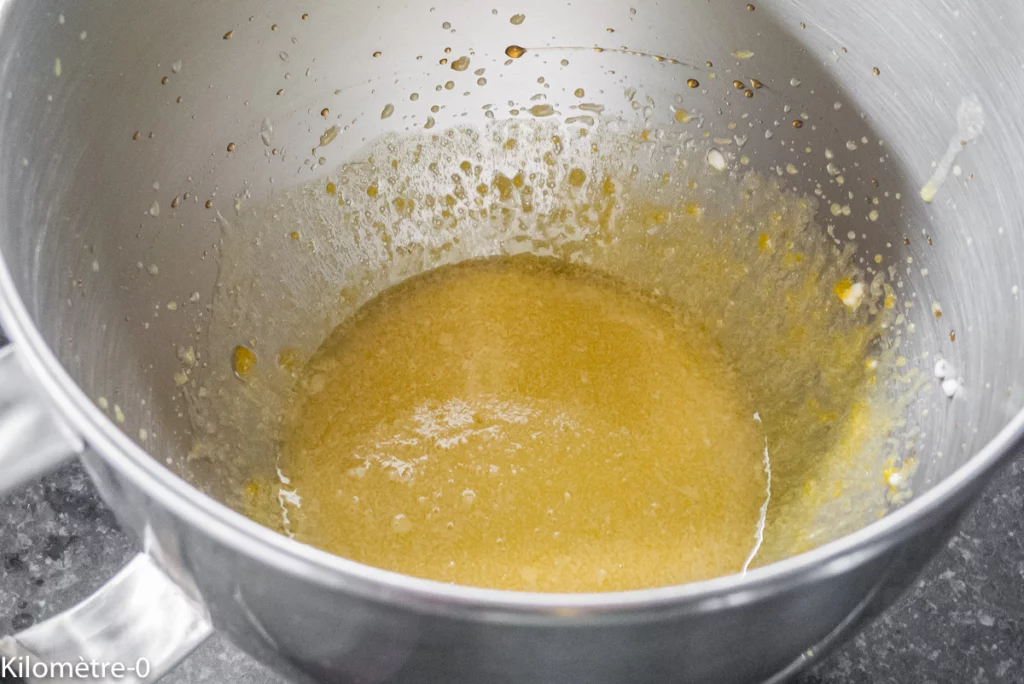 Gâteau de pommes moelleux et croustillant - Étape 9