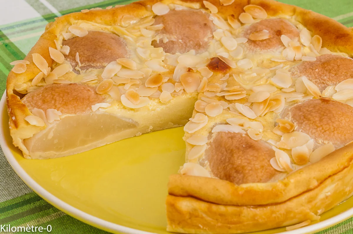 Photo de recette de dessert, lacté, clafoutis, poires, facile, lait bio, lait frais, doyennes du comice, automne, hiver, gâteau, Kilomètre-0, blog de cuisine réalisée à partir de produits de saison et issus de circuits courts