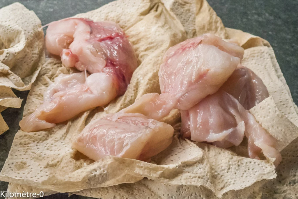 Lotte aux tomates et olives - Étape 1