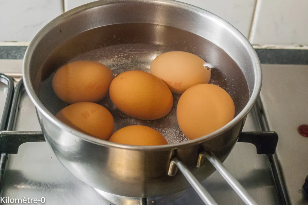 Recette d&rsquo;œufs durs faciles à écaler - Étape 1