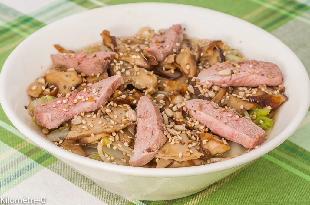 Soupe de canard au chou chinois, champignons et nouilles - Étape 10