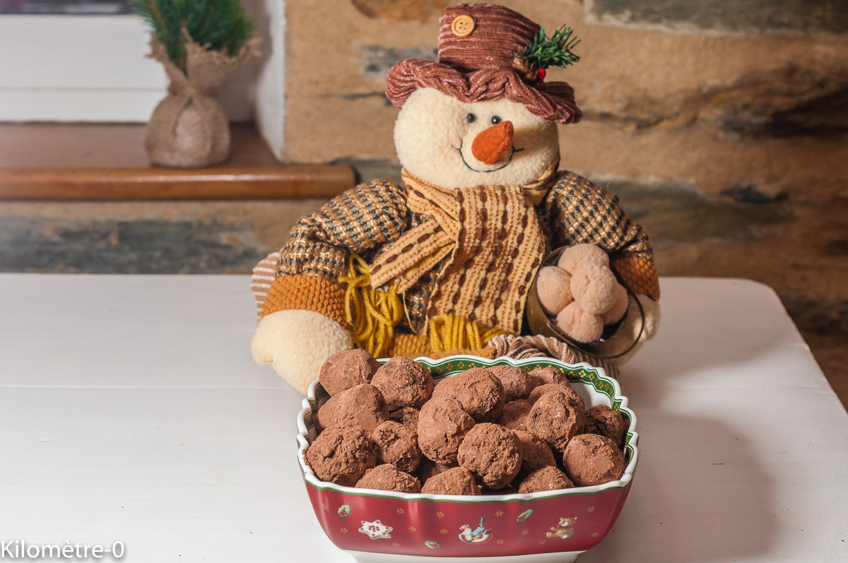 Photo de recette de truffes maison, facile, bio, rapide, pas cher, économique deKilomètre-0, blog de cuisine réalisée à partir de produits de saison et issus de circuits courts