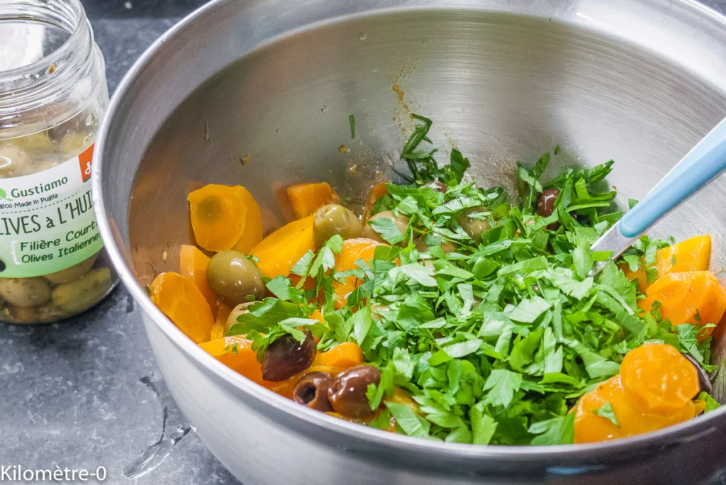 Salade de carottes cuites aux olives - Étape 6