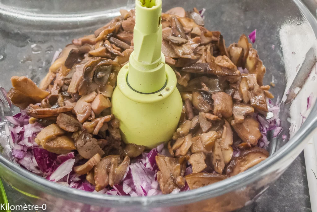 Terrine de champignons et de noix, sauce tomate - Étape 4