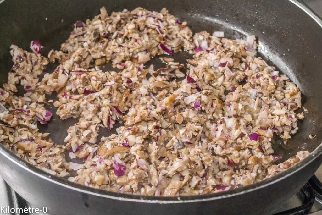 Terrine de champignons et de noix, sauce tomate - Étape 5