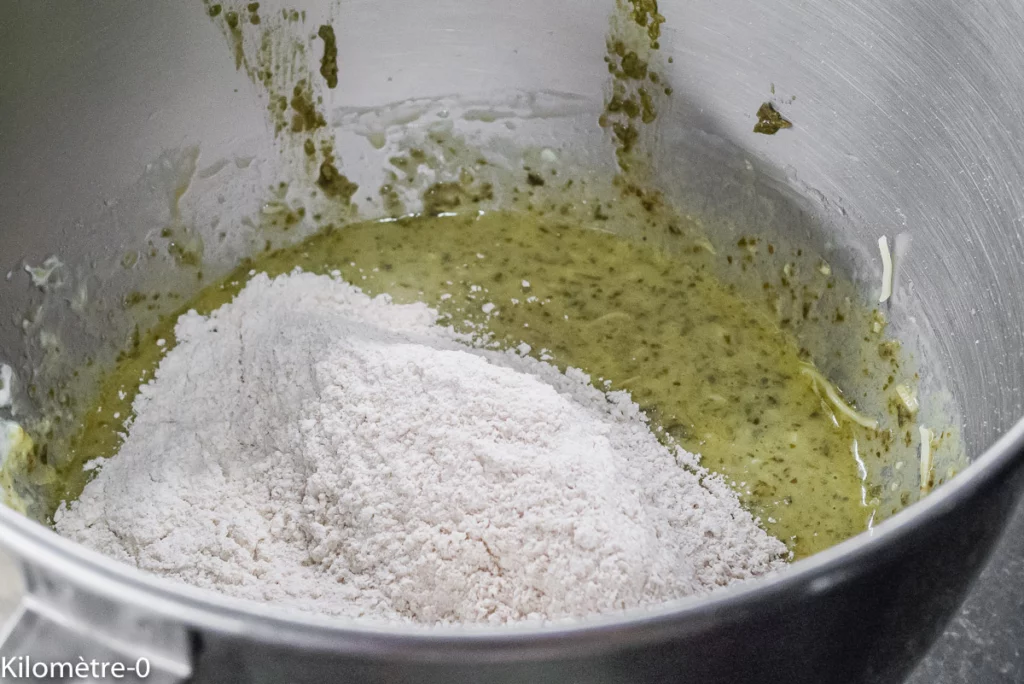 Cake au pesto - Étape 4