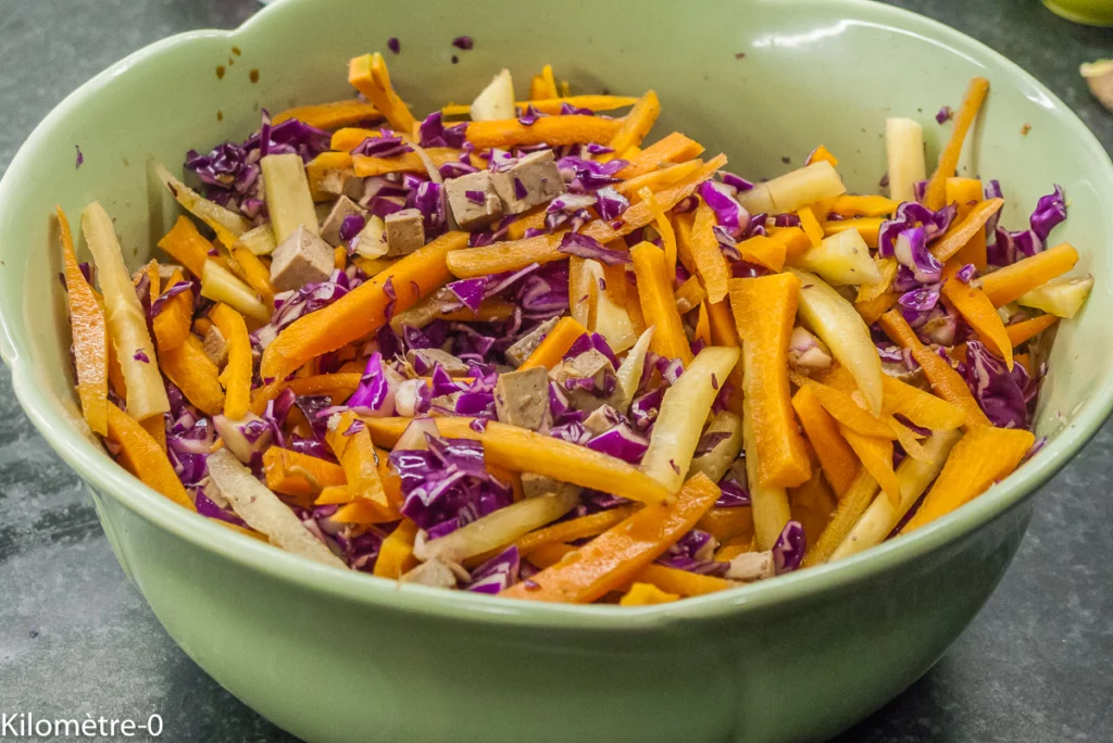 Salade de chou rouge et carottes au tofu - Étape 5