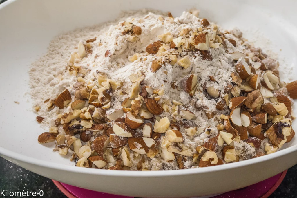 Gâteau du matin aux trois fruits secs - Étape 8
