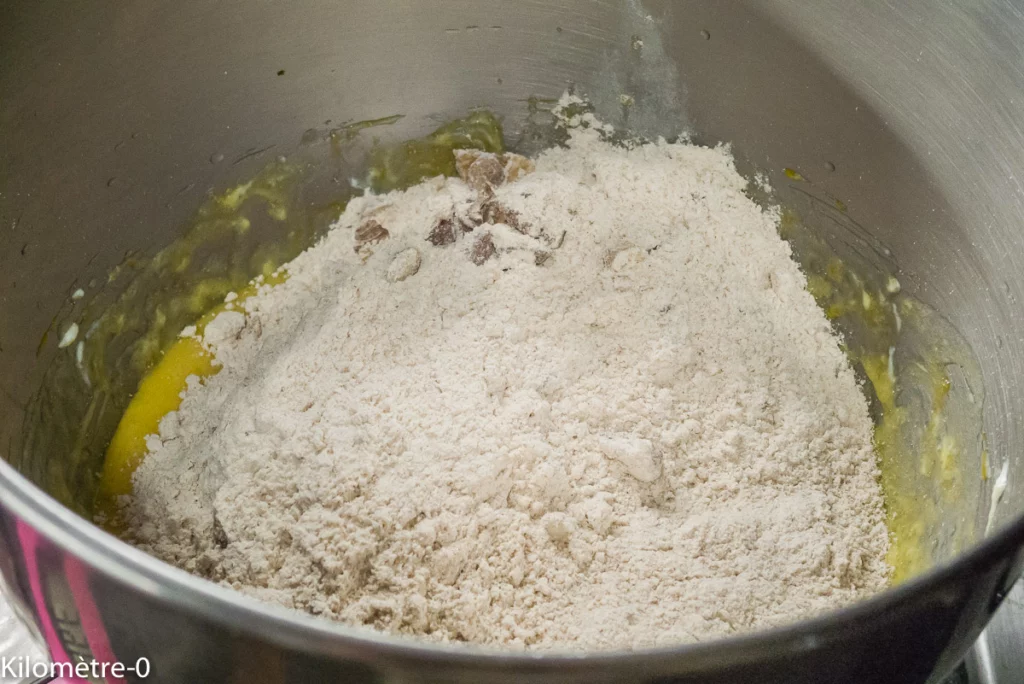 Gâteau du matin aux trois fruits secs - Étape 9